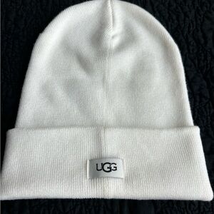 UGG Australia Oversized Cuff Beanie Winter Hat with Logo